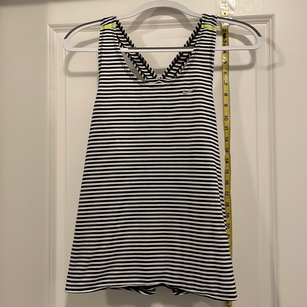 Nike Dry Fit Workout Tank - M